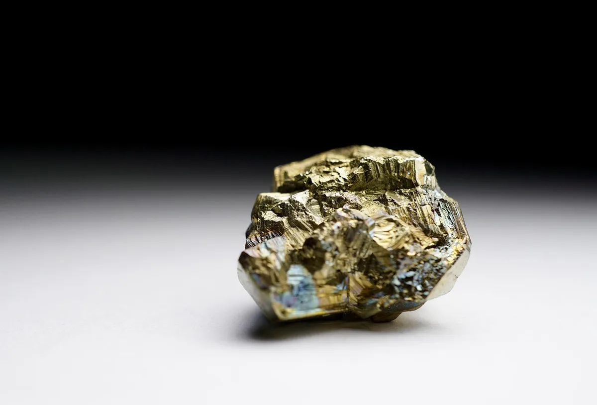 Différentes boîtes neutres de compléments montrant plusieurs formes de zinc